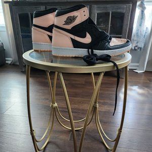 Air Jordan 1 Retro High OG 'Crimson Tint'